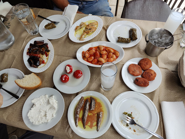 ΠΕΤΡΙΝΟ ΚΑΦΕ-ΜΠΑΡ