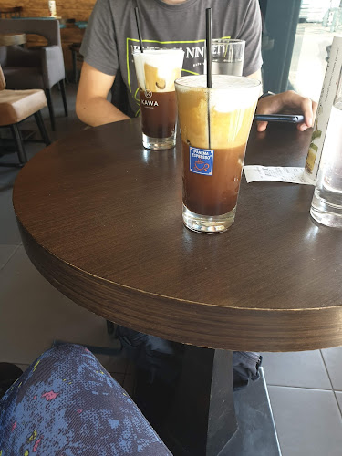 Opinii despre Chroma Cafe în Νέα Μάκρη - Γαστρονομία και φιλοξενία