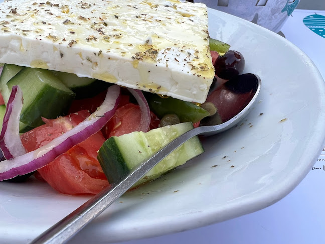 Μπαρμπουνάκι Γλυφάδα - Γαστρονομία και φιλοξενία