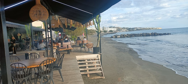 Comentarii opinii despre Waikiki Coffee House