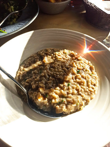 Πλαταιών 10, Αθήνα 104 35