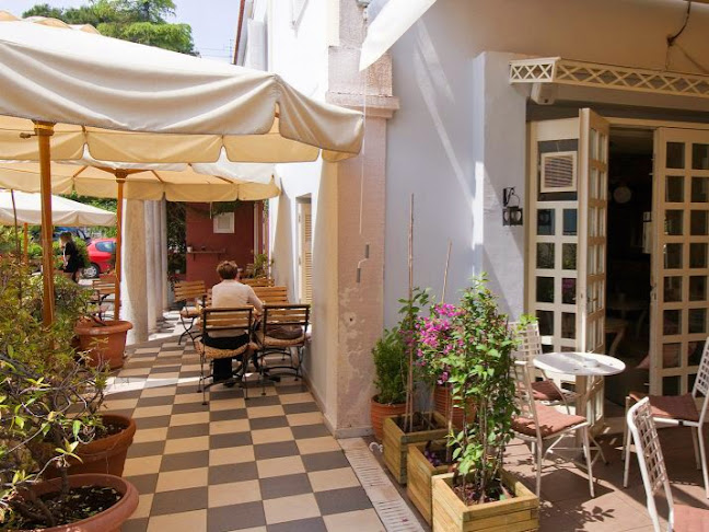 Αγ. Θεοδώρων 5, Κηφισιά 145 62