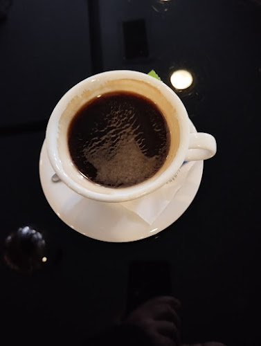 Opinii despre LUX Cafe-bar în Παλλήνη - Γαστρονομία και φιλοξενία