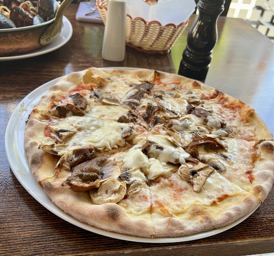 Opinii despre La Casa Di Giorgino în Γλυφάδα - Γαστρονομία και φιλοξενία