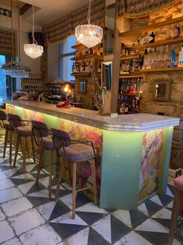 ΑλγόΡυθμος - Γαστρονομία και φιλοξενία