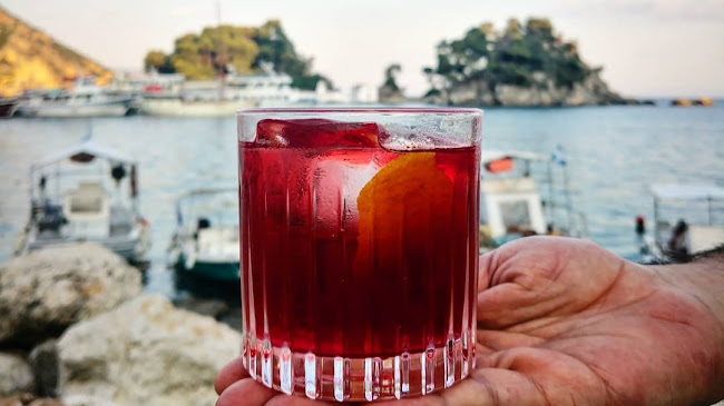 Kamini Cocktail Bar - Γαστρονομία και φιλοξενία