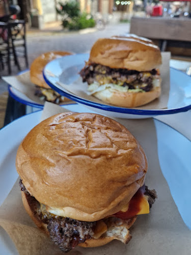 Φιλελλήνων 51, Λάρισα 412 21