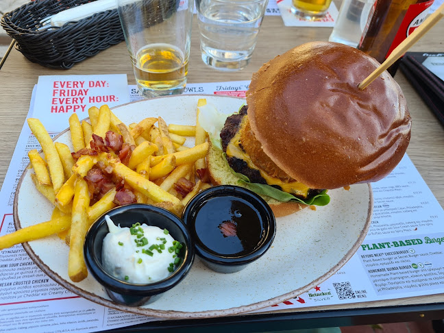 TGI Fridays Αριστοτέλους