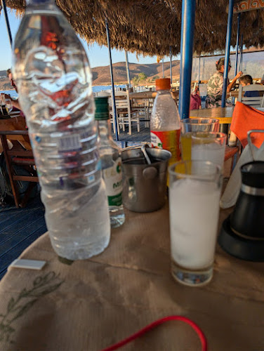 SARAVAR BEACH BAR - Γαστρονομία και φιλοξενία