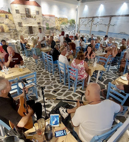 Hellinikon - Traditional Fish Tavern with Live Music | Skiathos - Γαστρονομία και φιλοξενία