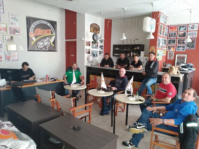 Αυλή - Γαστρονομία και φιλοξενία