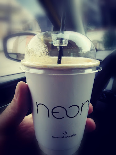 Opinii despre Neon Bakery & Coffee în Δαλαμανάρα - Γαστρονομία και φιλοξενία