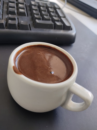 Comentarii opinii despre EFENDİ Kahvecizade (ΚΑΦΕΚΟΠΤΕΙO)