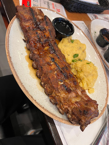 Comentarii opinii despre TGI Fridays Αριστοτέλους