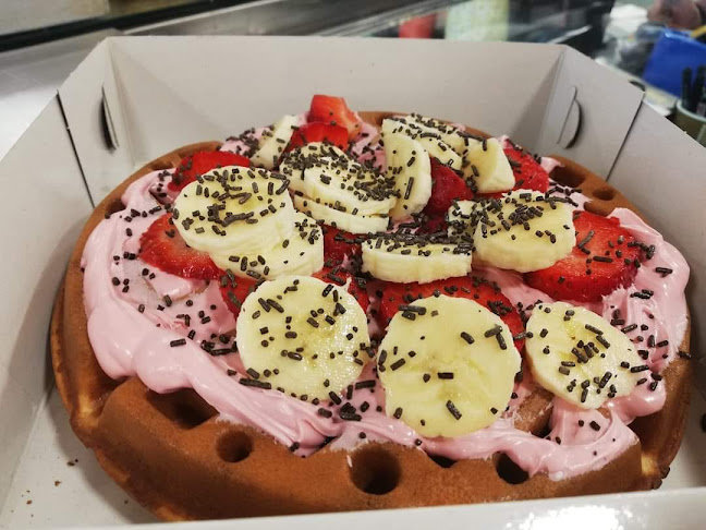 Ευαγγελικής Σχολής 17-19, Βύρωνας 162 31