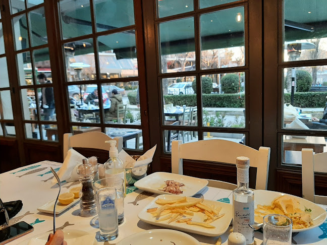 Μπαρμπουνάκι Νέα Ερυθραία - Γαστρονομία και φιλοξενία