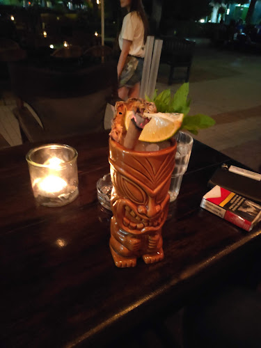 Hush All Day Bar - Γαστρονομία και φιλοξενία