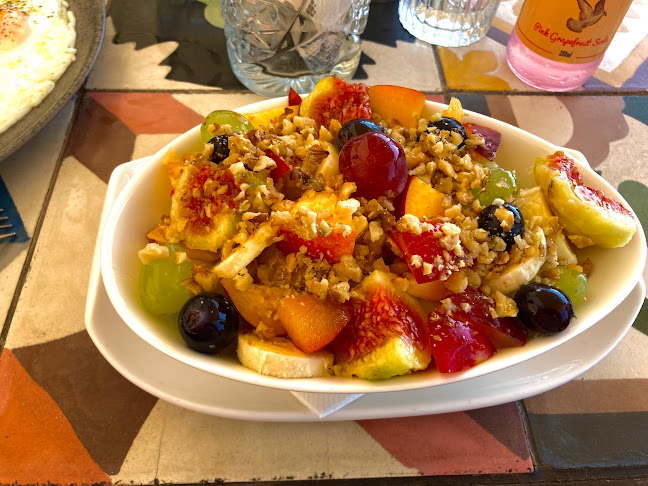 Emvasis Cafe - Cocktail Bar/Εμβασις - Γαστρονομία και φιλοξενία