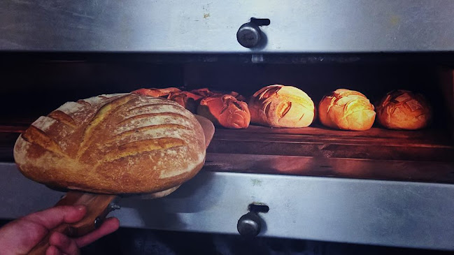 Opinii despre ΑΡΤΟΠΟΙΕΙΟ - ΖΑΧΑΡΟΠΛΑΣΤΕΙΟ ΡΑΜΠΑΒΙΛΑΣ ΓΕΩΡΓΙΟΣ în Άβυθος - Γαστρονομία και φιλοξενία