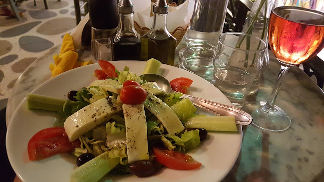 Μαντώς Μαυρογένους 28, Γεφυράκι 844 00