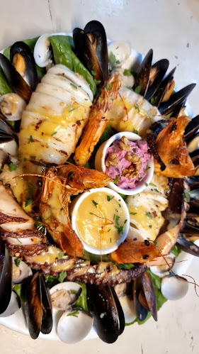 Comentarii opinii despre Almira Beach Bar Restaurant Chania