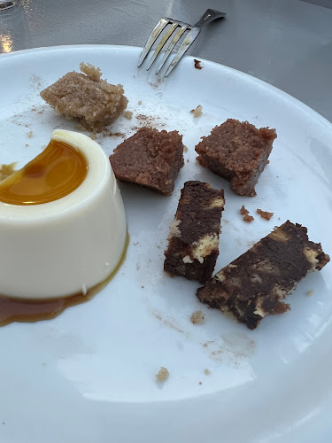 Μπαρμπουνάκι Γλυφάδα