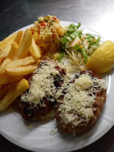 Opinii despre Ταβέρνα Αντώνης οικογενειακή χαρά în Κουλούρα - Γαστρονομία και φιλοξενία