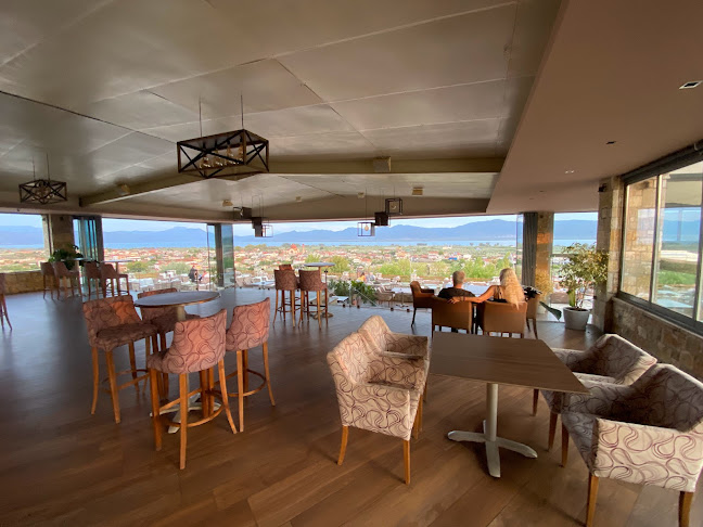 Comentarii opinii despre Aqua Terra " restaurant/cocktail bar/cafe"