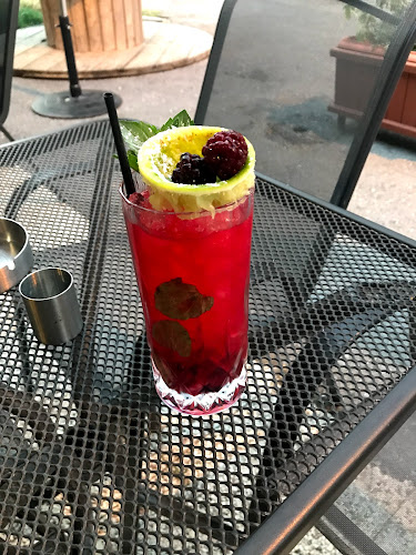 3 Rivers-Σύγχρονο Καφενείο - Τριπόταμος