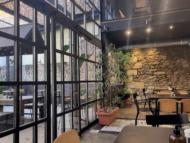 Ηρακλειδών 8, Αθήνα 118 51