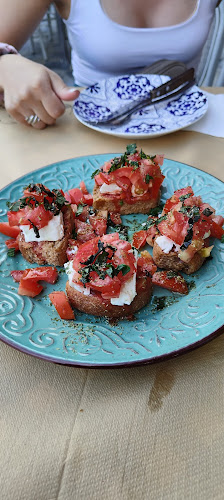 Comentarii opinii despre Hairi