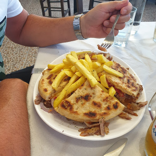 PITA GRILL - Γαστρονομία και φιλοξενία