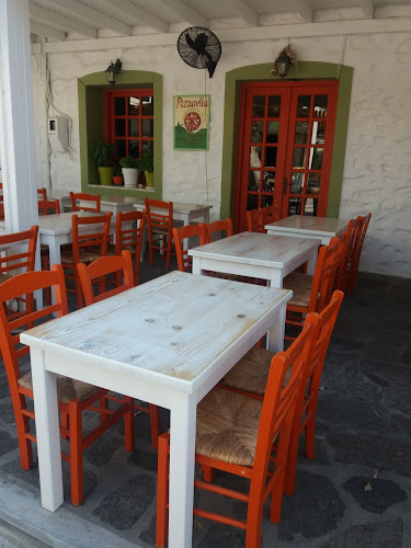 Unnamed Road, Νάουσα 844 01