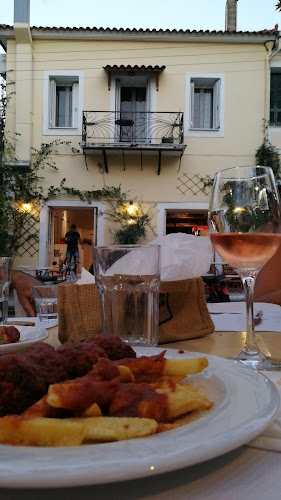 Opinii despre Πιτσαρία Τράπεζα în Πεταλίδι - Γαστρονομία και φιλοξενία