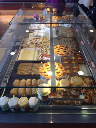 Opinii despre ΑΡΤΟΠΟΙΕΙΟ ΔΑΜΑΣΕΣ în Παλαιά Φώκαια - Γαστρονομία και φιλοξενία