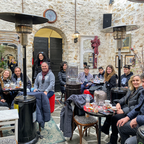 Comentarii opinii despre MONTAGE