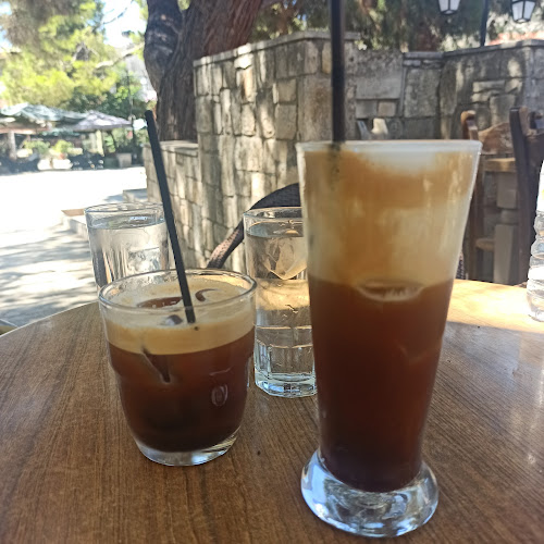 Καφενεῖον «Ὁ Ἀποστόλης»