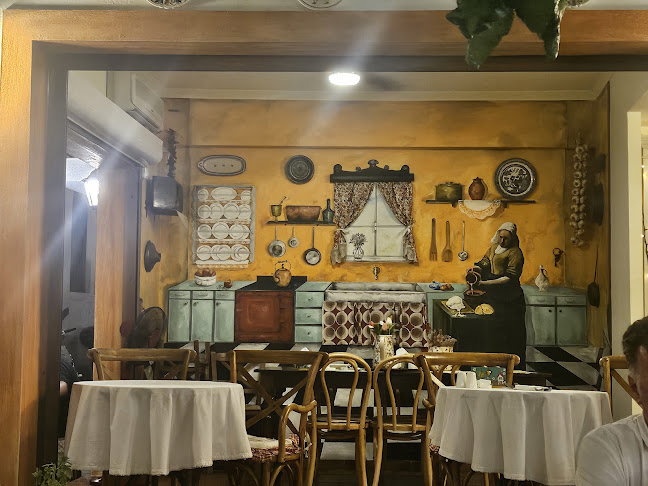 Πλατεία Τριών Ιεραρχών, Σκιάθος 370 02