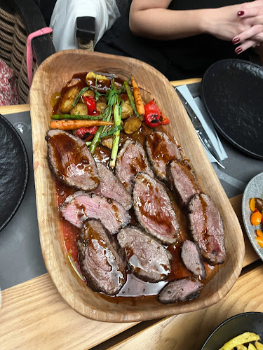 Comentarii opinii despre Βρεγμένη Γάτα