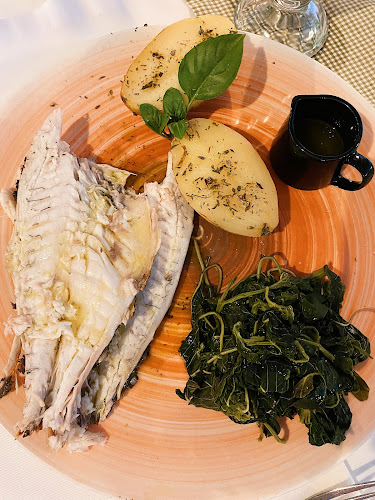 Opinii despre The Olive Tree Restaurant Platanias în Αγ. Μαρίνα - Γαστρονομία και φιλοξενία