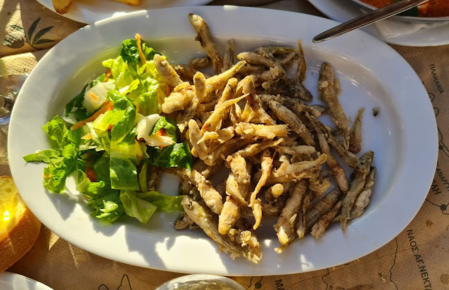 Εστιατόριο Τα Καραφάκια - Γαστρονομία και φιλοξενία