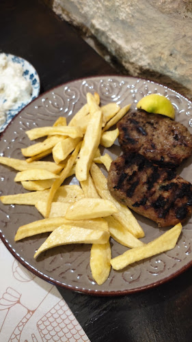 Opinii despre Καφενείο Βυζάντιο în Γάζι - Γαστρονομία και φιλοξενία