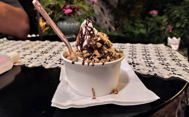 Lola Frozen Yogurt - Γαστρονομία και φιλοξενία