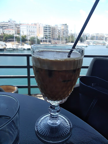 Opinii despre Monte Carlo Coffee în Πειραιάς - Γαστρονομία και φιλοξενία