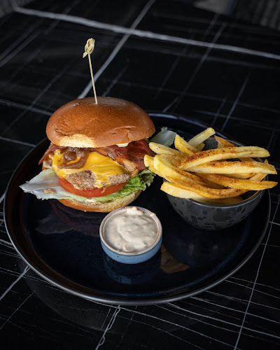 Comentarii opinii despre UMBRA Bar Kos