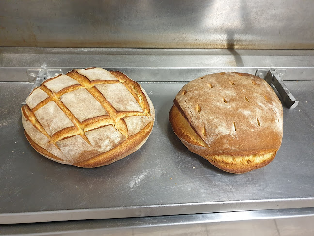 Opinii despre ΑΡΤΟΠΟΙΕΙΟ ΚΟΣΜΟΠΟΥΛΟΣ în Αίγιο - Γαστρονομία και φιλοξενία