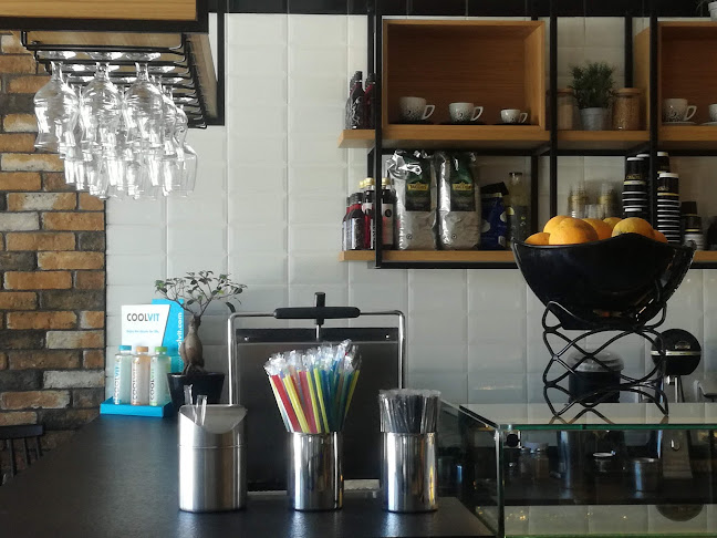 Comentarii opinii despre Δια χειρός Σεβαστής