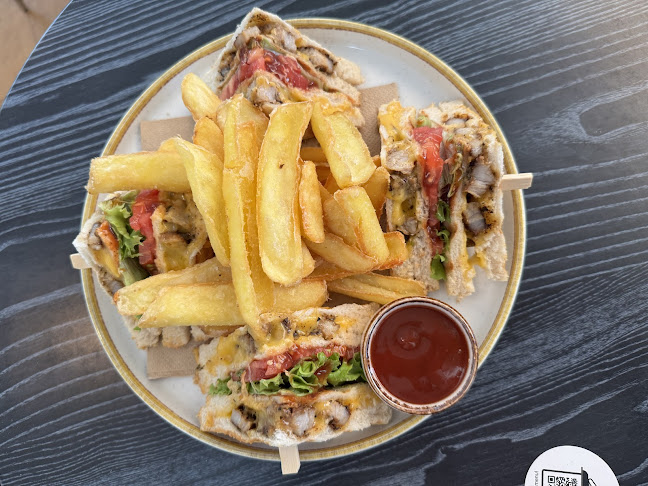 Ορφέως, Ζεφύρου 1, Παλαιό Φάληρο 175 64