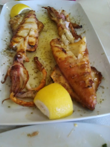 Comentarii opinii despre Τριαντάφυλλος - Η Μικρή Πλατεία