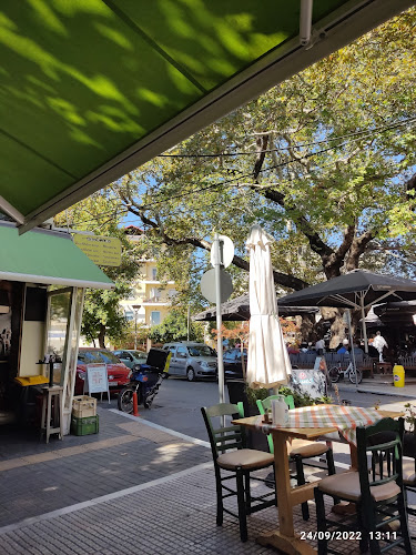 Στα Όρθια - Γαστρονομία και φιλοξενία